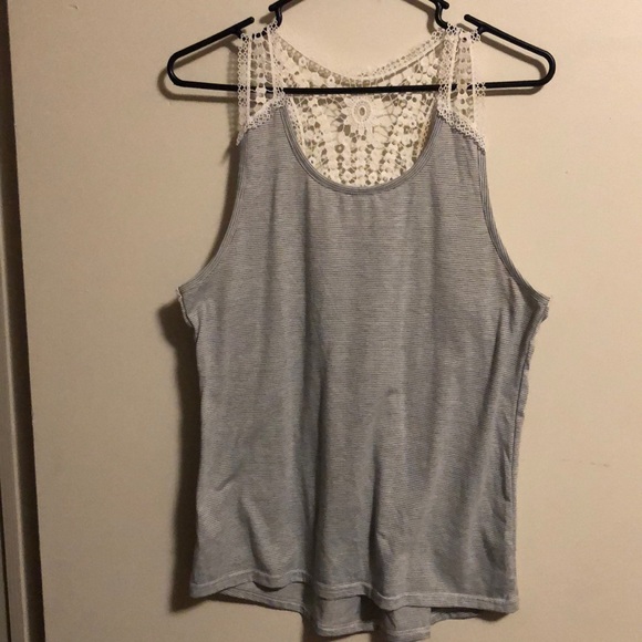 Tops - Picture 1 of 4